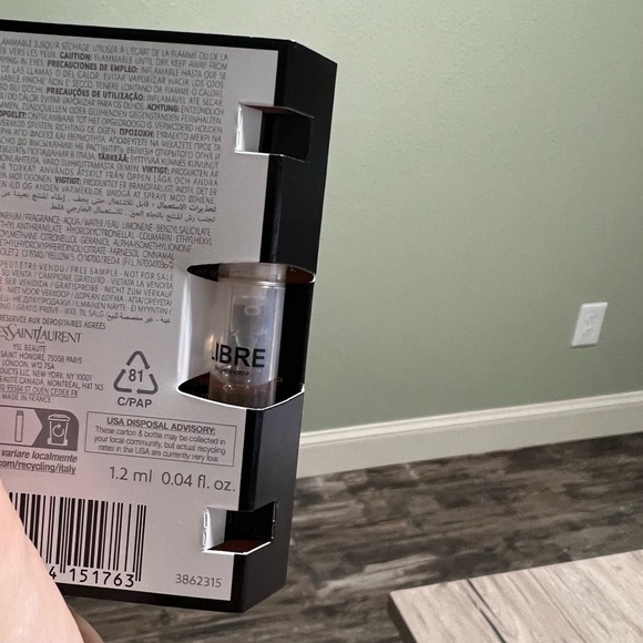 Fragrance Sample Bundle - Picture 5 of 14